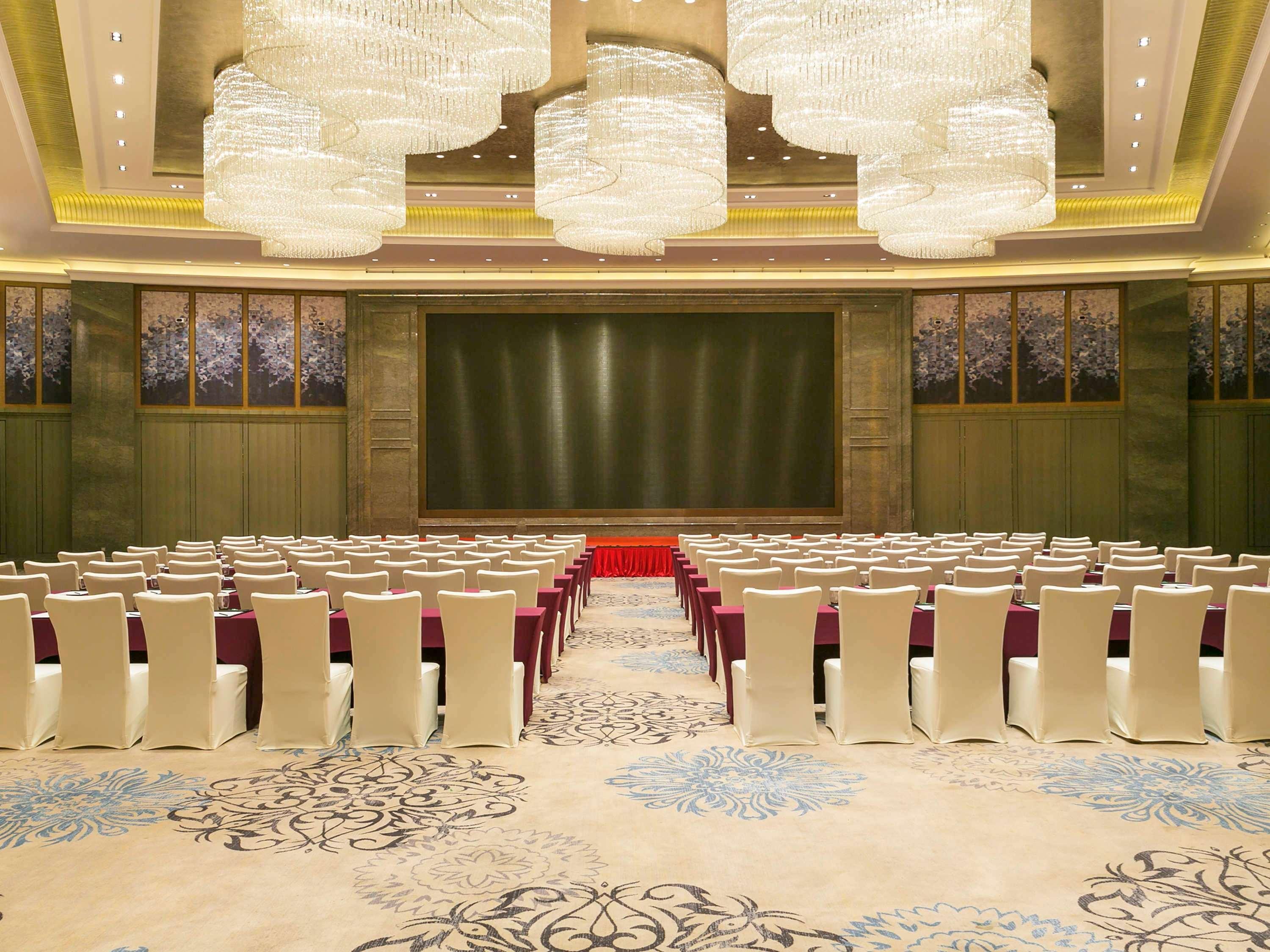 Grand Mercure Zhengzhou West Exterior photo