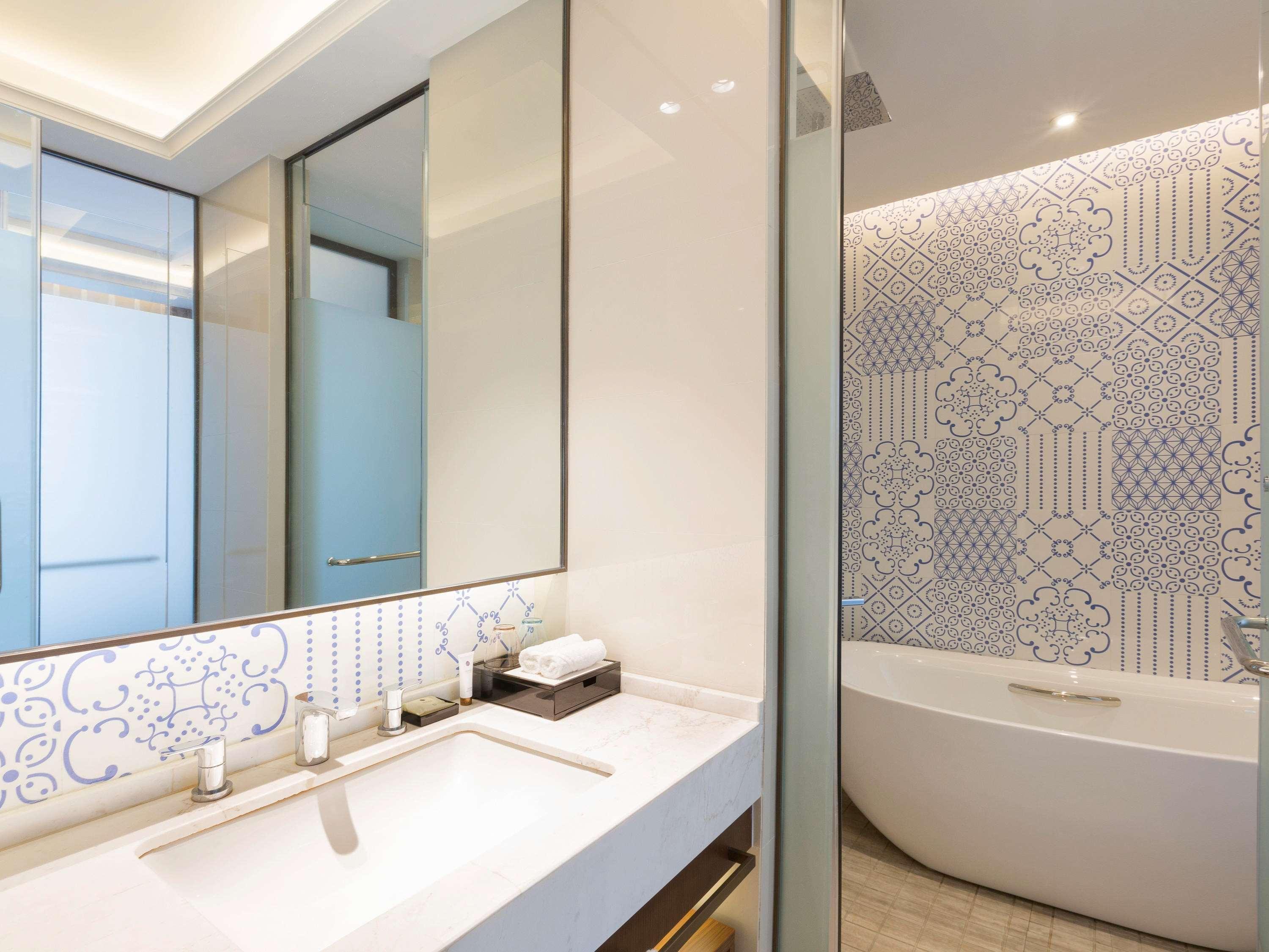 Grand Mercure Zhengzhou West Exterior photo
