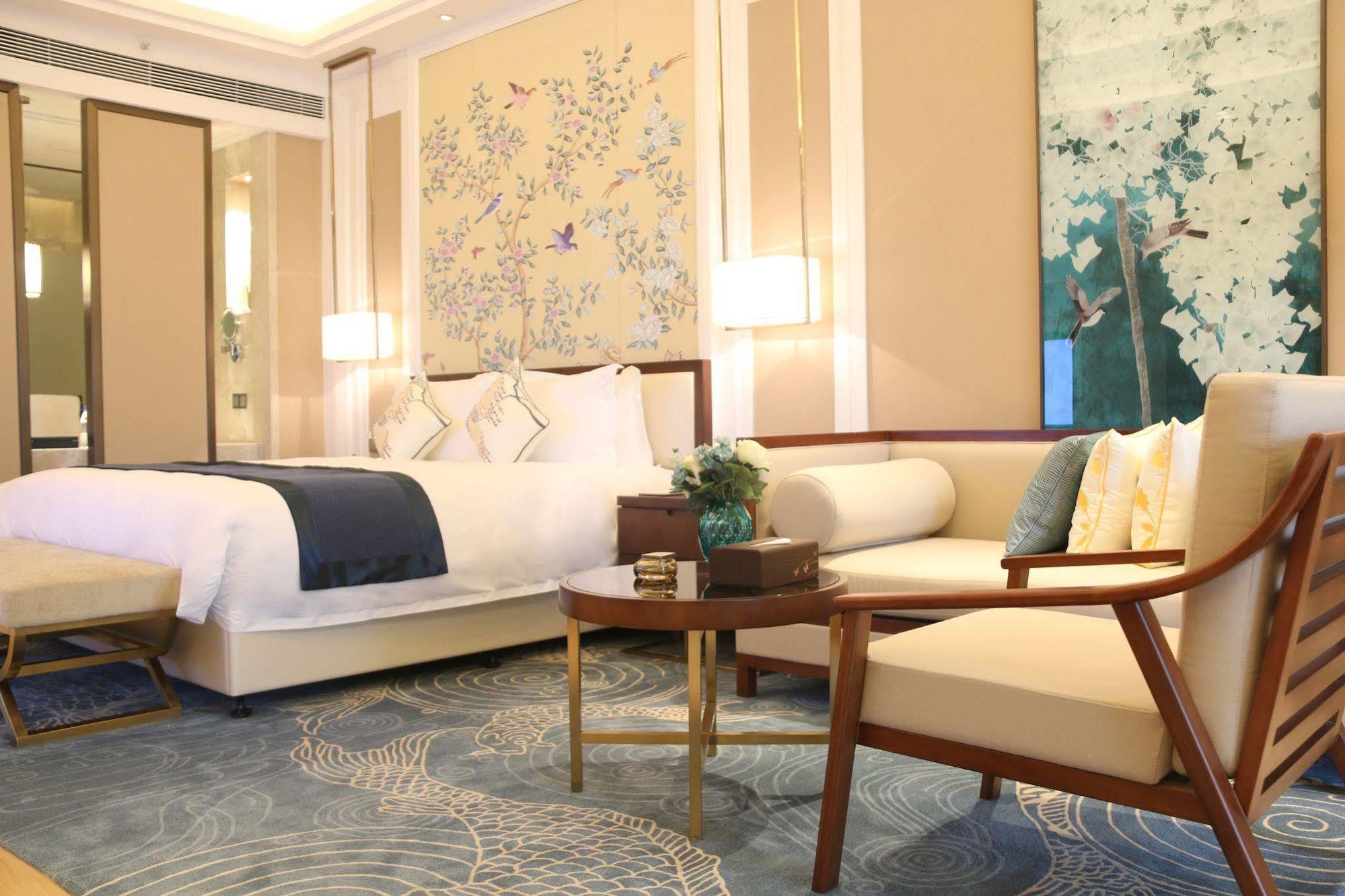 Grand Mercure Zhengzhou West Exterior photo
